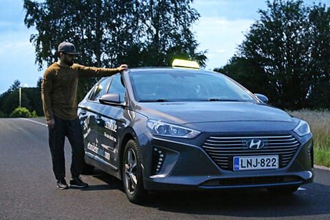 02 Taksin kumppani EcoRide halusi yhdistää kuljettajat ja tuoda taksipalvelun kaikkien saataville