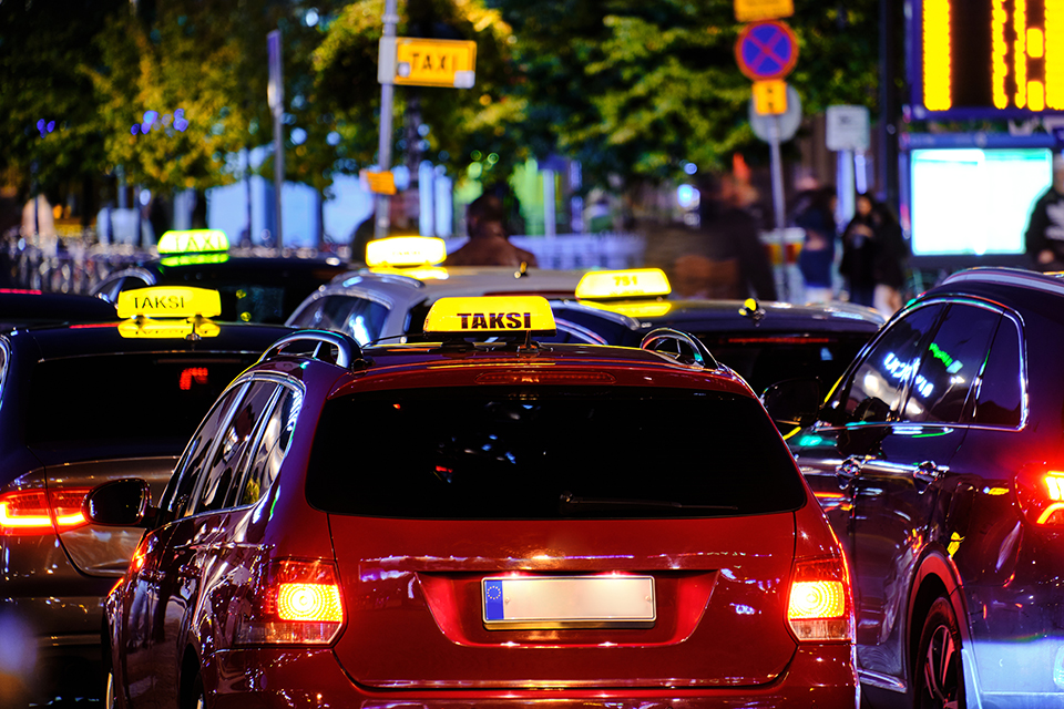 Taksit saapuvat koko ajan nopeammin – maan nopeimmat taksit ovat Lappeenrannassa ja Turussa 