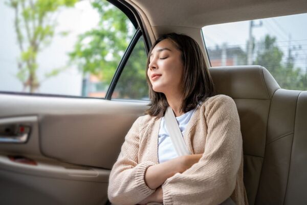 Näin taksi on pelastanut suomalaisten päiviä – 02 Taksin asiakkaat kertovat 